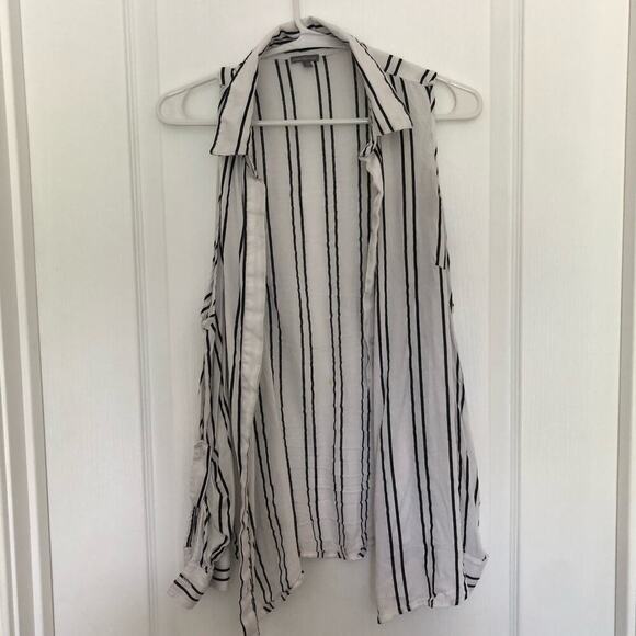 Charlotte Russe Women's Button Up Shirt Cold Shoulder Long Sleeve‎ Striped Small - Picture 2 of 9